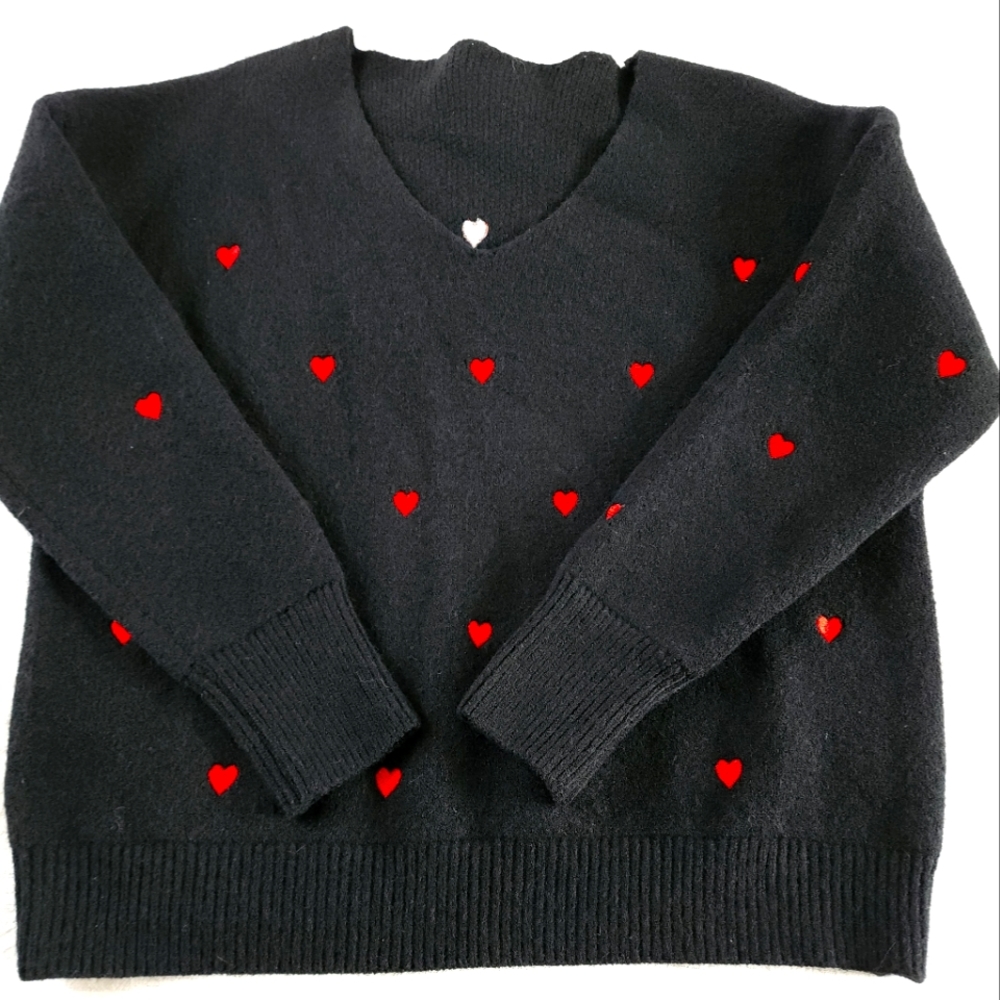Black Long Sleeve Sweater with embroidered Hearts Size:Large